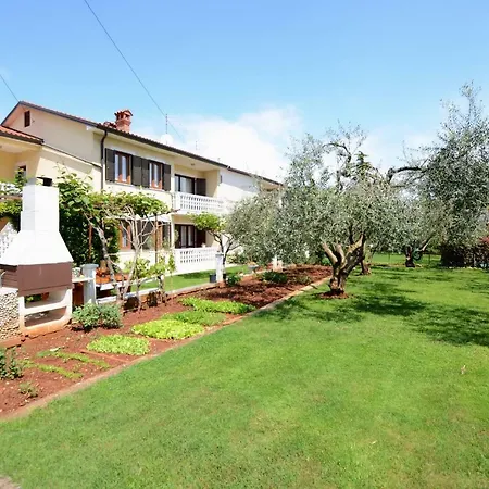Apartment Ederina *